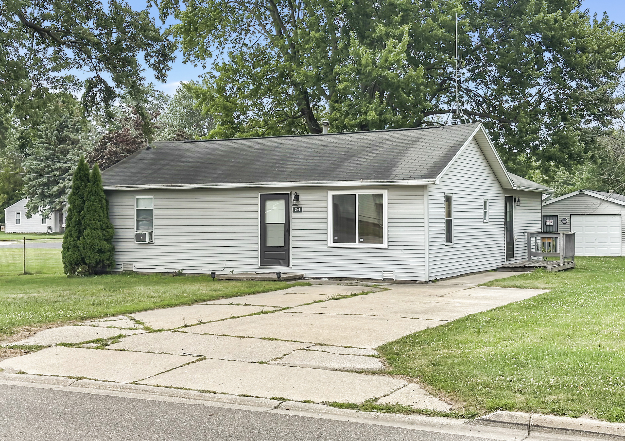 2146 North Center Rd.